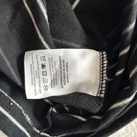 NWOT NIKE PREMIUM STRIPE TEE BLACK - Picture 9 of 9